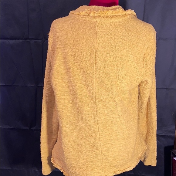 NWT Stylish PREMISE STUDIO Sweater - Picture 2 of 4